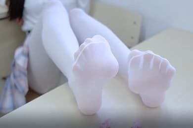 性感的大腿色诱到你吗