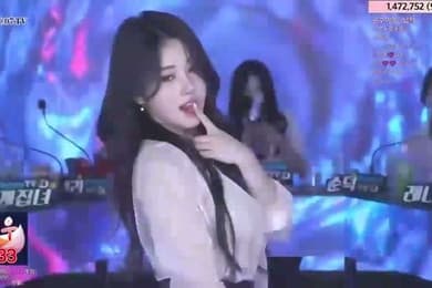 韩国热舞极品身材女神劲曲热舞大尺度秒杀现在舞团1