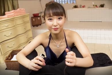 中文字幕极品骚妇的性爱洗浴服务