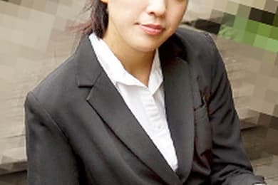 求职面试性骚扰！一个想要工作、害羞但愿意做任何事情的女大学生 泉绫
