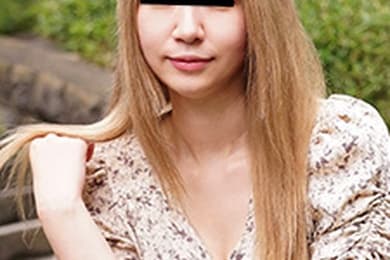 一个非常热爱性的素人女孩，她决定出演 AV 来寻求刺激。椎名美优
