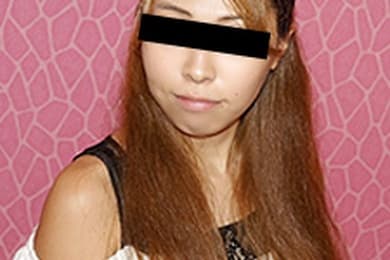 我兴奋了一个素人女孩，她配合了一份有关她胯部区域的调查问卷，最后中了她。植本弥生
