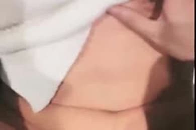 KTV包箱看见正妹便捉她到厕所啪啪只能说真的太爽