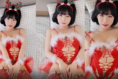美少女穿着鲜红色性感裙子在穿上秀给你看