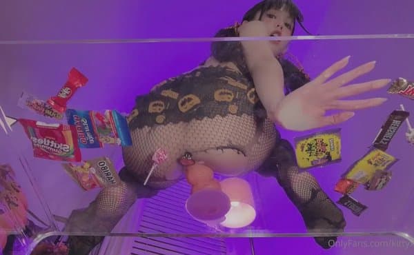 Kitty Kum's Halloween Candy Masturbation