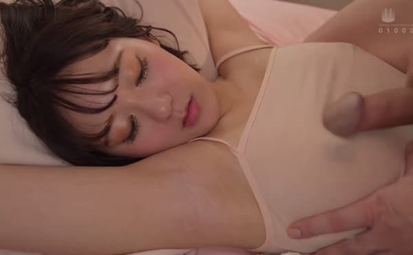 隣の女子大生はスケスケノーブラ 見せつけられて理性崩壊 梓まりの  Uncensored-NACT-137