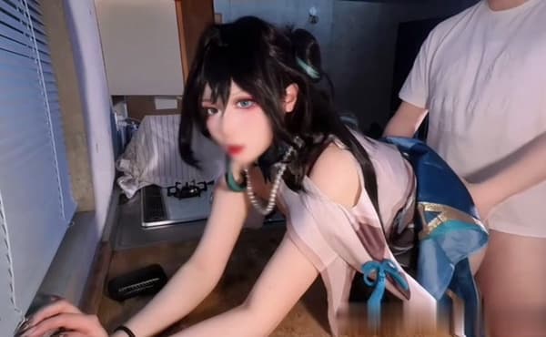 阮·梅 Cosplay 裸足足交回 成为阮梅姐的实验对象 这又大又白的阮饭真好吃